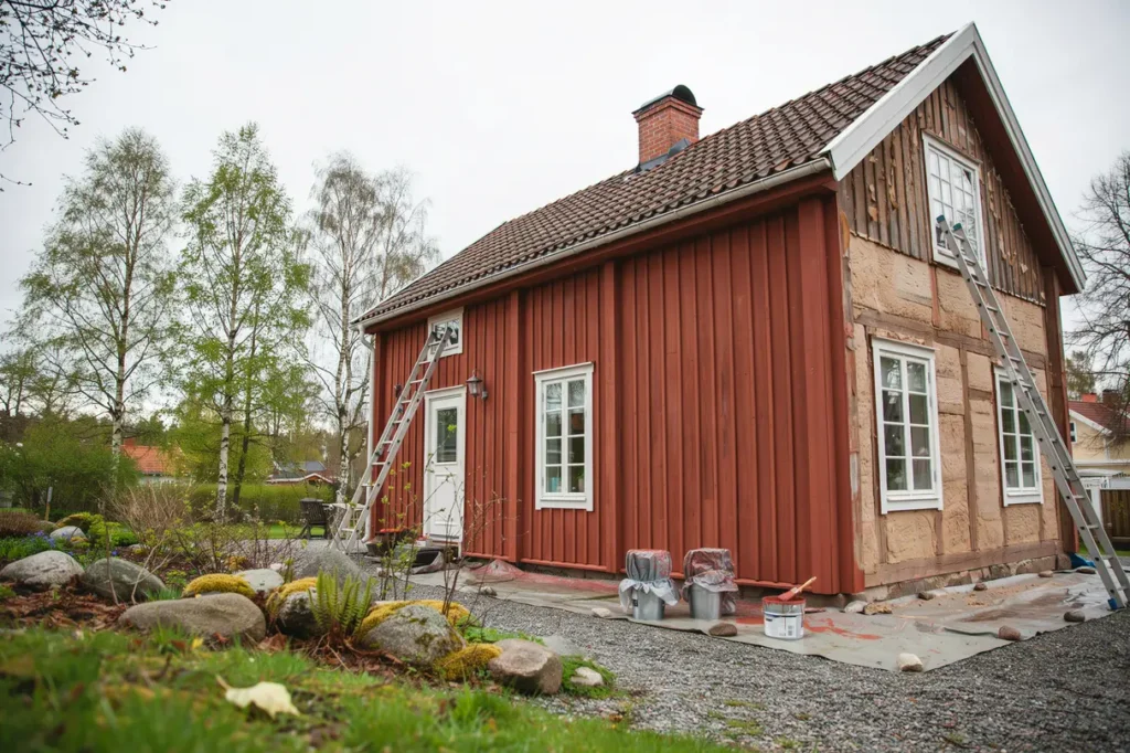 m la om tr fasaden p r tt s tt b sta tiden h llbara f rgval och vanliga misstag att undvika